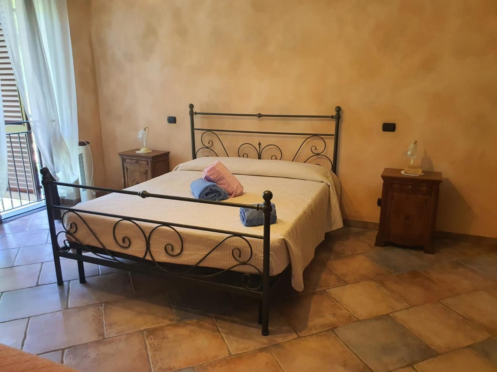 Agriturismo Cascina L'Arche Santo Stefano Belbo Dış mekan fotoğraf