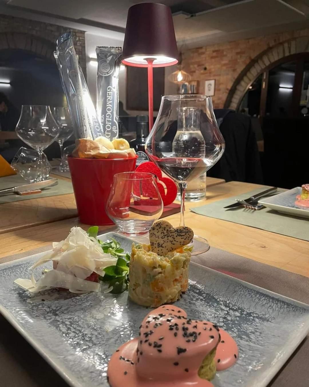 Agriturismo Cascina L'Arche Santo Stefano Belbo Dış mekan fotoğraf
